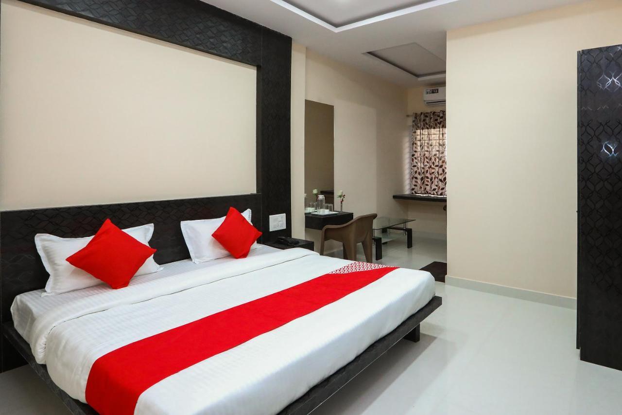 Suvarna Suits Hotel Mysore Ngoại thất bức ảnh