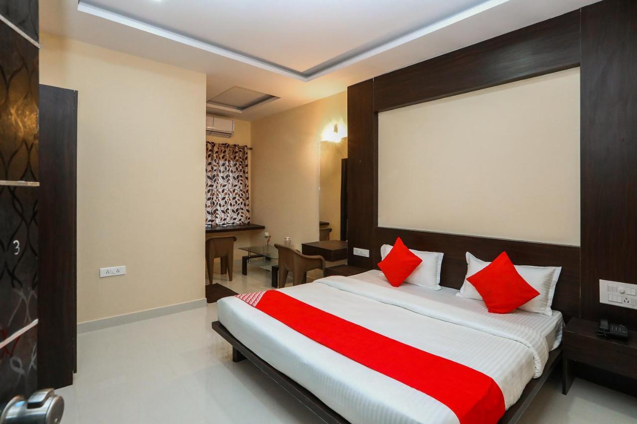 Suvarna Suits Hotel Mysore Ngoại thất bức ảnh